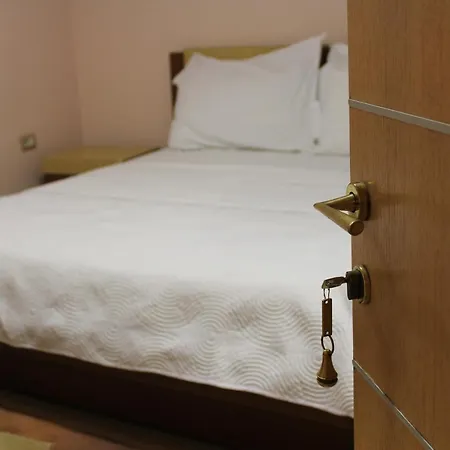 Otel Piemonte Tiran