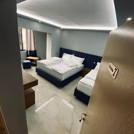 Piemonte Otel Tiran